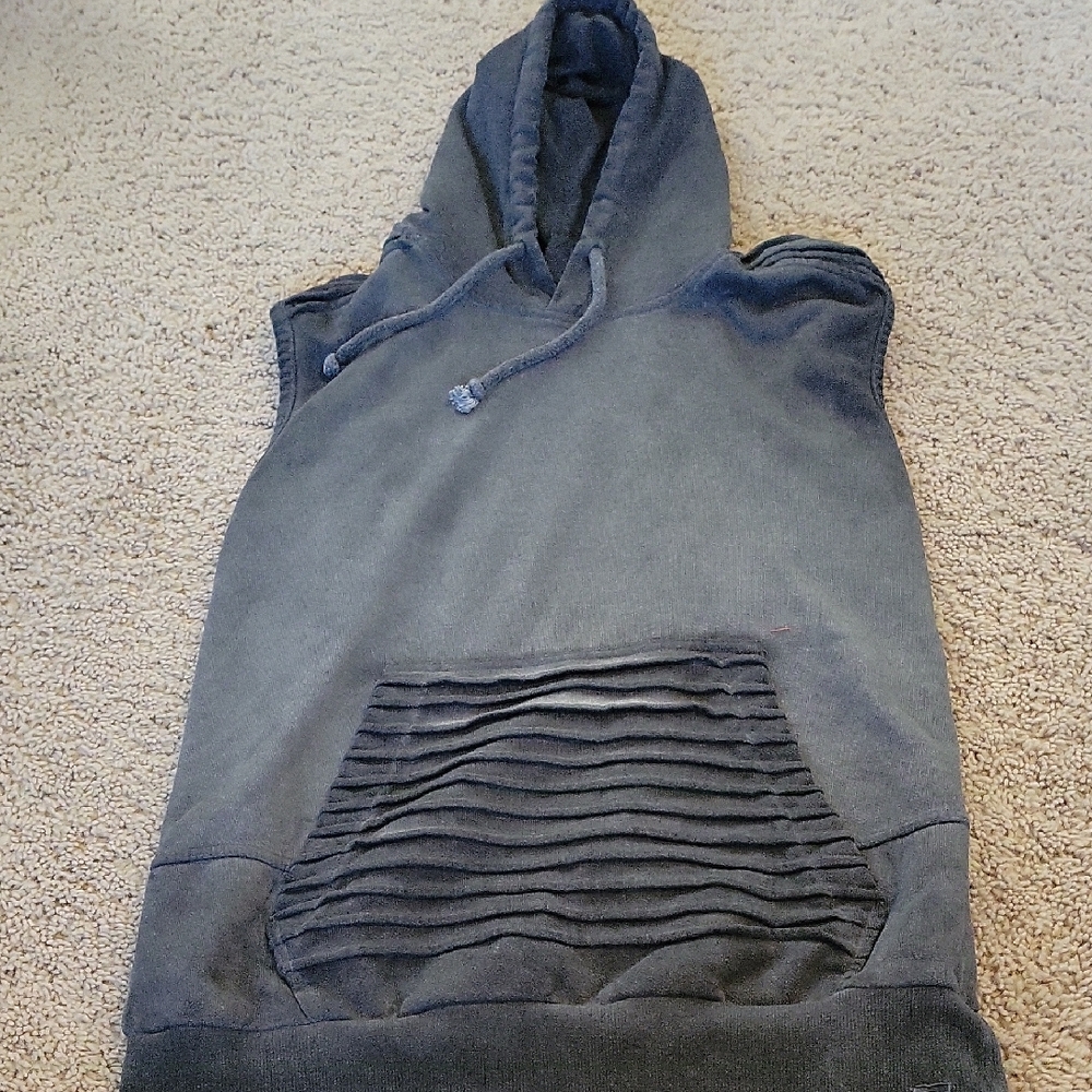 Black Pullover Sweatshirt with Mock Neck and Zipper